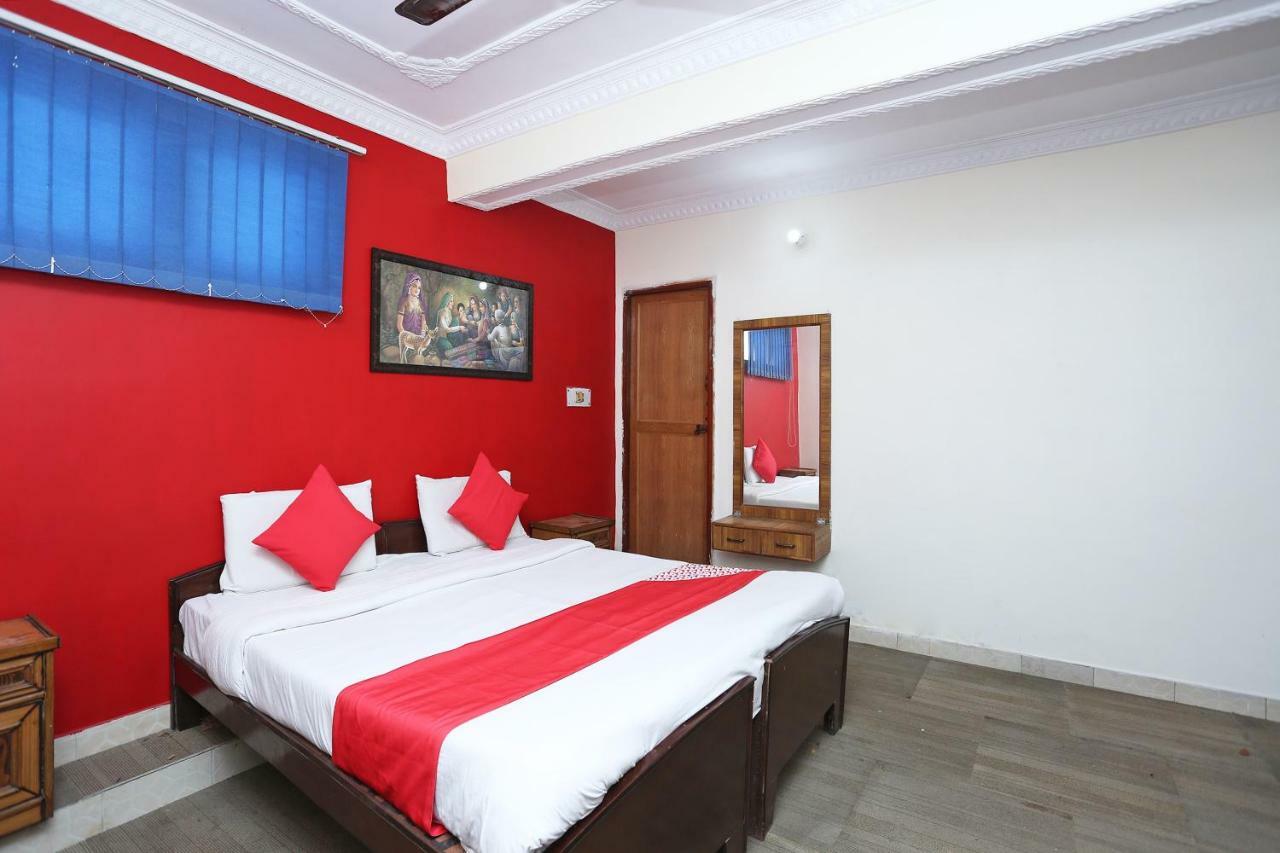Oyo 39830 Hotel Esquire Meerut Eksteriør billede